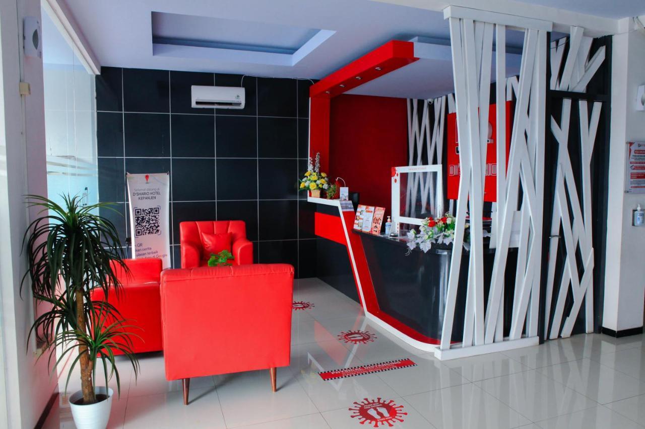 D'Shario Hotel Kepanjen Malang Exteriör bild