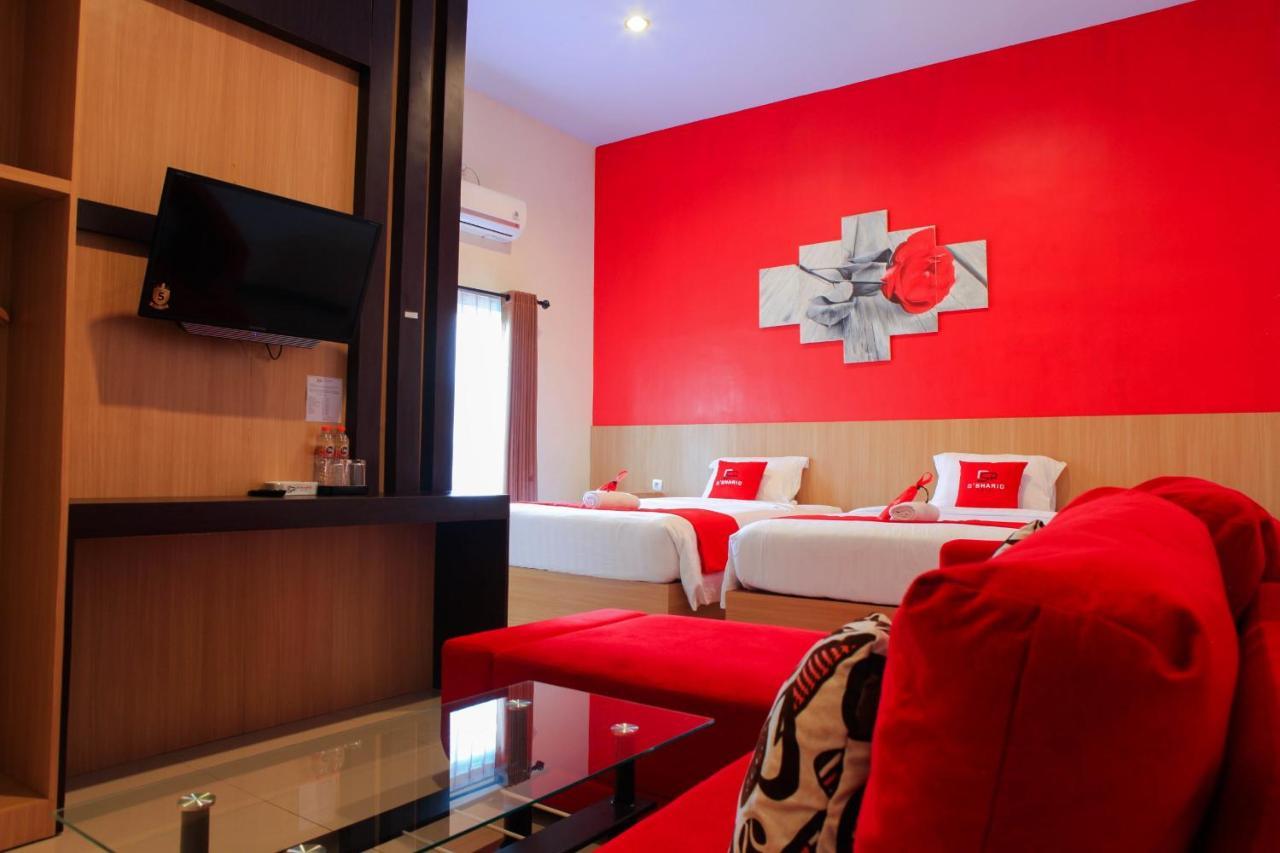 D'Shario Hotel Kepanjen Malang Exteriör bild